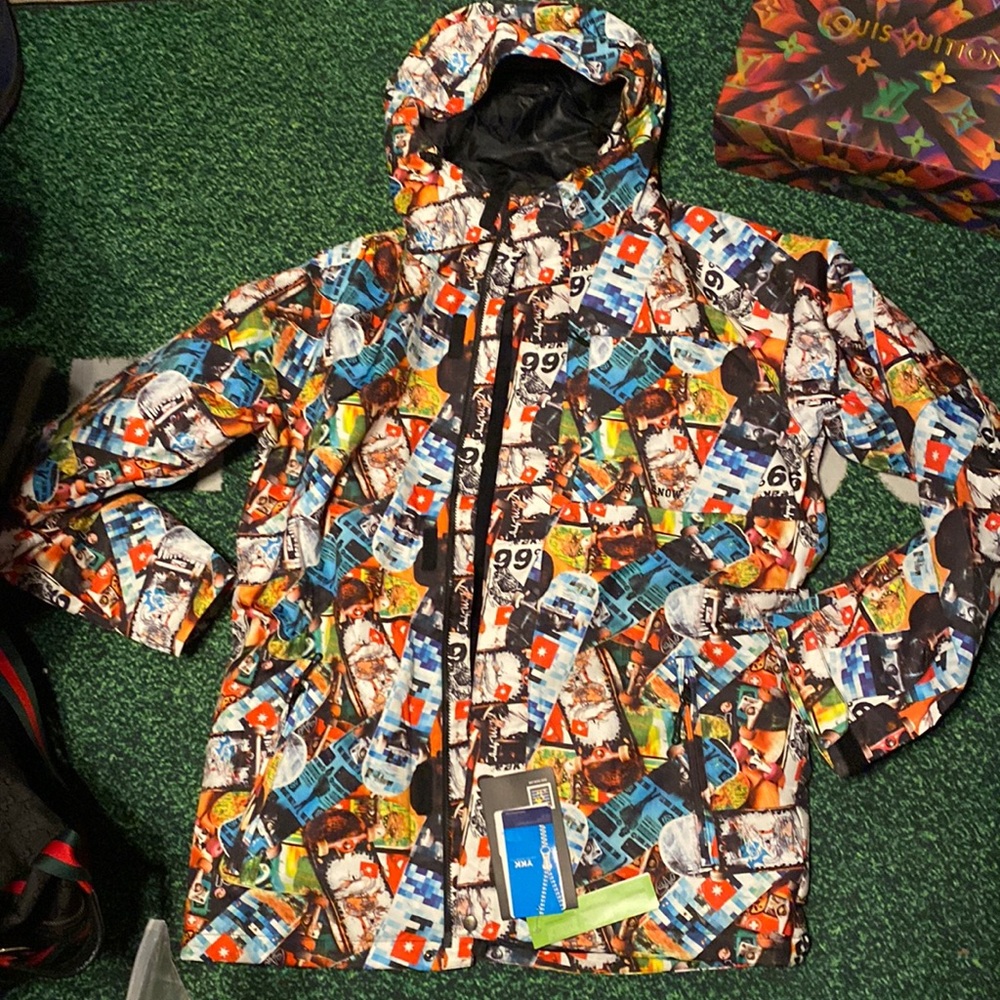 Gsou Snow Men's High Windproof Snowboard & Ski Jacket Wear - Picture 6 of 7